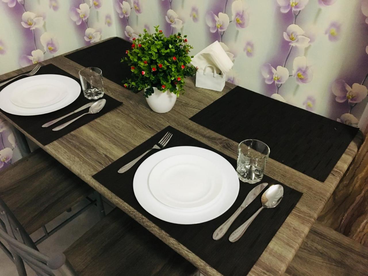 Rent Apartment In The Center Of Tsjernihiv Eksteriør bilde